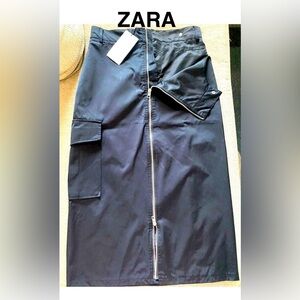 ZARA Nylon Black Cargo Midi Skirt with Zipper Detail- Sue S- NEW